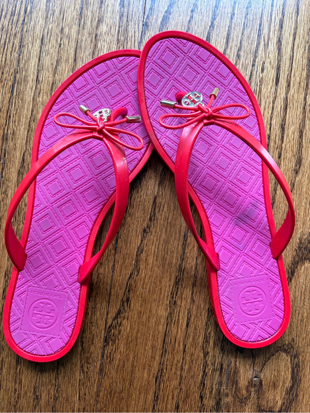 Tory Burch Jelly Bow Thong 8m
